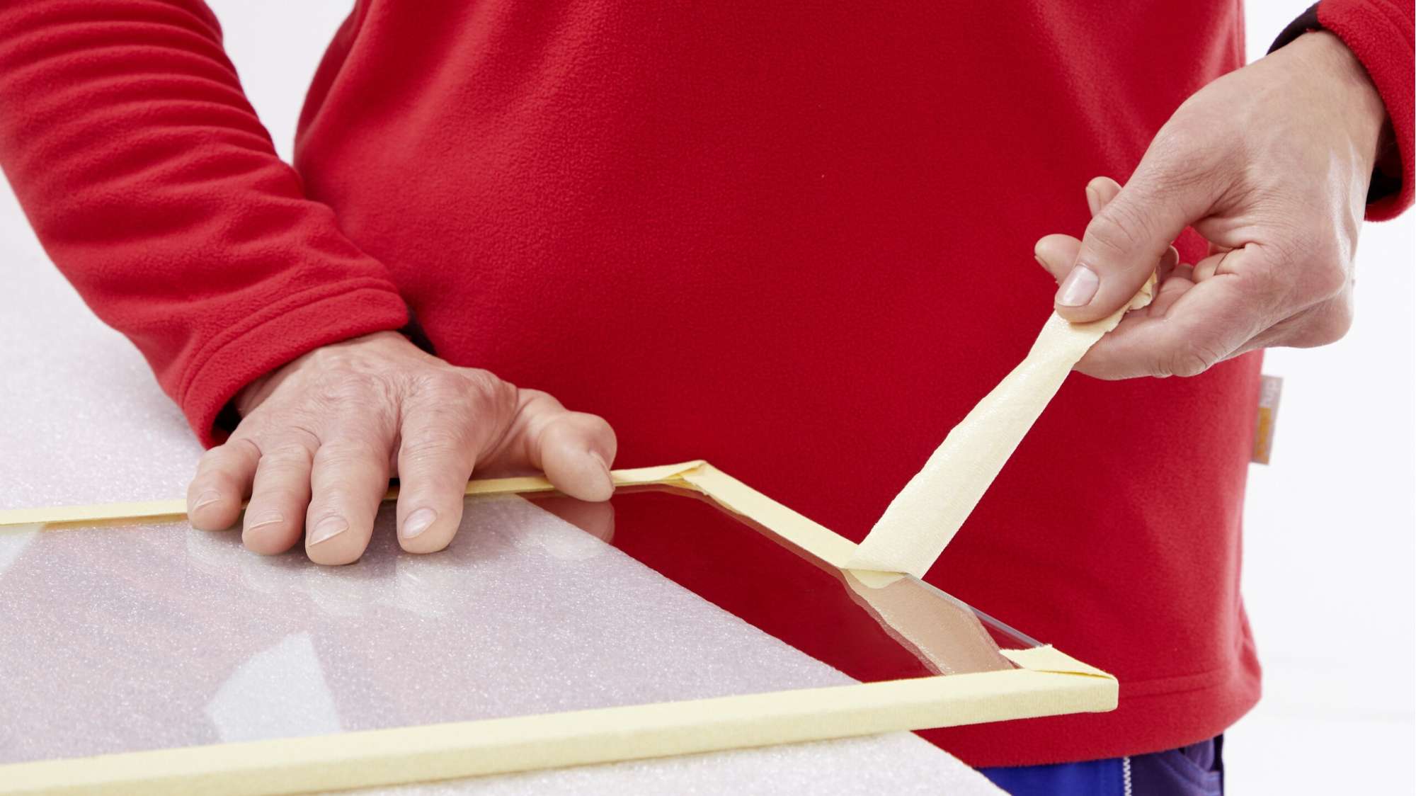 tesakrepp 4322 Hochgekrepptes, stark dehnbares Papierabdeckband