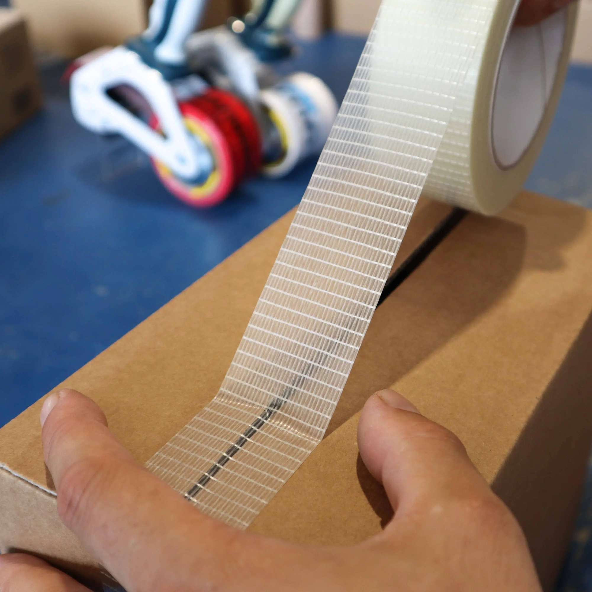 41951-000 gws 41951 kreuzverstaerktes Filament Packband, 50 m x 38 mm, transparent